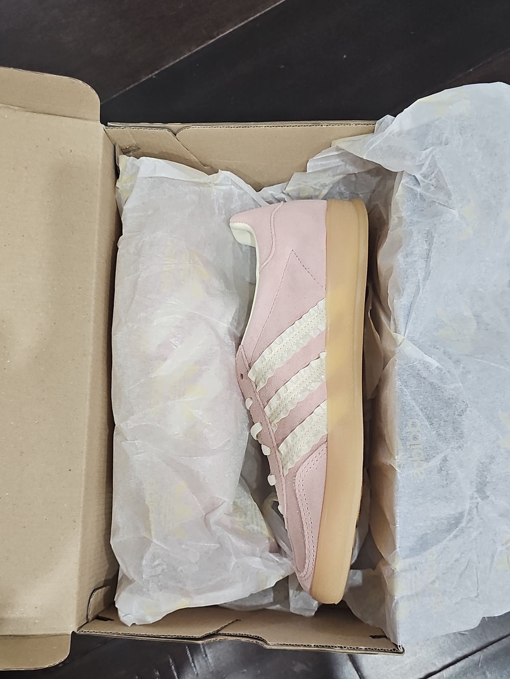 Brand New adidas Gazelle Pink Suede with Gum Sole Size Women's 8 Sku JS1413 - Picture 2 of 8